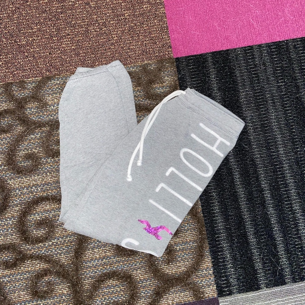 Like new Hollister Grey Joggers (size XS)